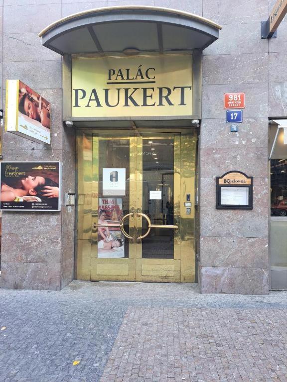 Enter City Center Πράγα Εξωτερικό φωτογραφία